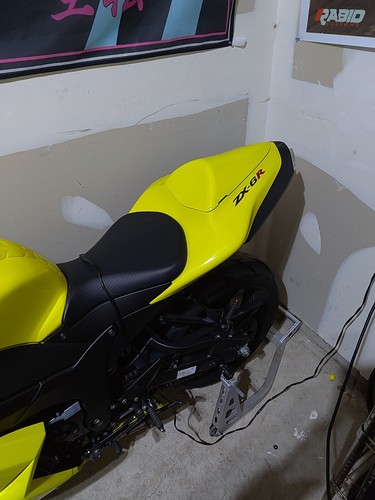 Kawasaki OEM Yellow Seat Cowl Ninja ZX 6R ZX6R 07-08 OEM Kawasaki OEM Yellow Seat Cowl Ninja ZX 6R ZX6R 07-08 OEM