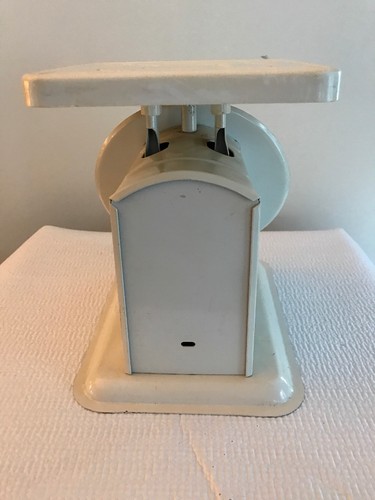 Vintage American Family Kitchen Scale 25 Lbs. Off White -Cool!
