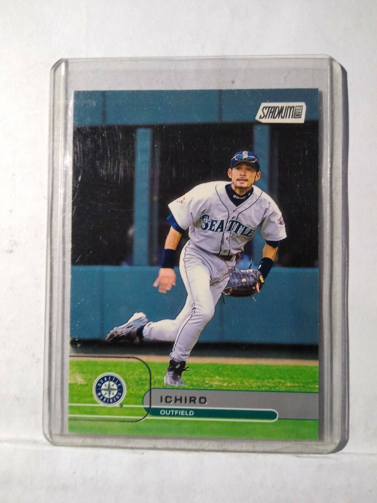 2001 Topps Stadium Club Ichiro Suzuki Rookie RC #51 Seattle 2001 Topps Stadium Club Ichiro Suzuki Rookie RC #51 Seattle