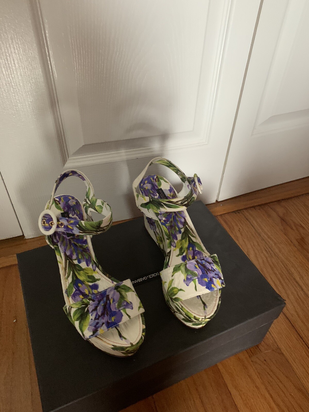 dolce gabbana women shoes 38 Vero Cuoio made in Italy: купить с доставкой  из США, цена 46 035 руб - (353717193738)
