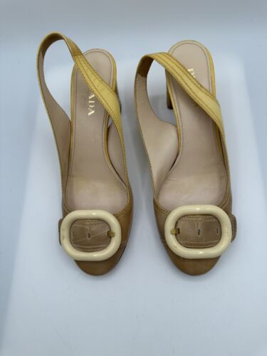 PRADA OMBRÉ BEIGE YELLOW PATENT LEATHER BUCKLE BLOCK HEEL PRADA OMBRÉ BEIGE YELLOW PATENT LEATHER BUCKLE BLOCK HEEL