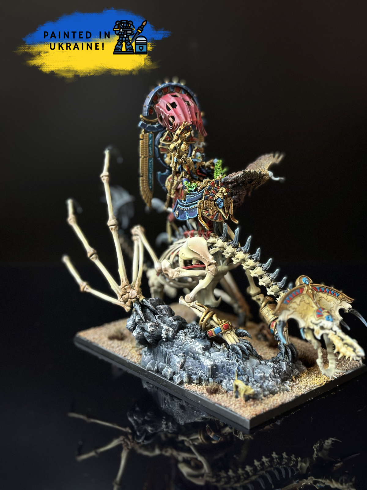 キャラクター Tomb King on Necrolith Bone Dragon Mox Boarding House | Warhammer: The Old World - Tomb King on
