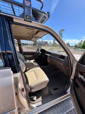 image 12 of interior