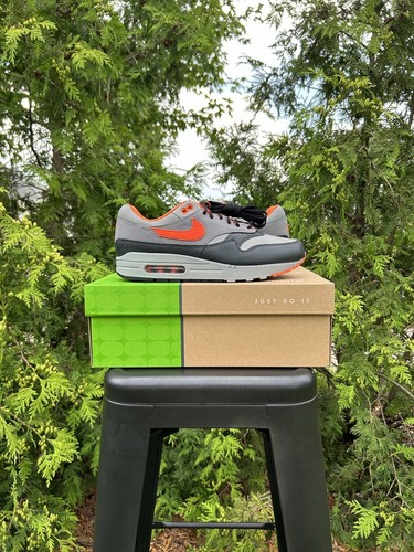 Nike Air Max 1 SP x HUF “Brilliant Orange” Size 9.5 Brand