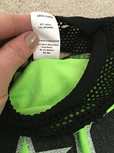 A Wish Come True “Loser Like Me” Hip Hop Dance Costume, Size SC, Small 4-6, USA