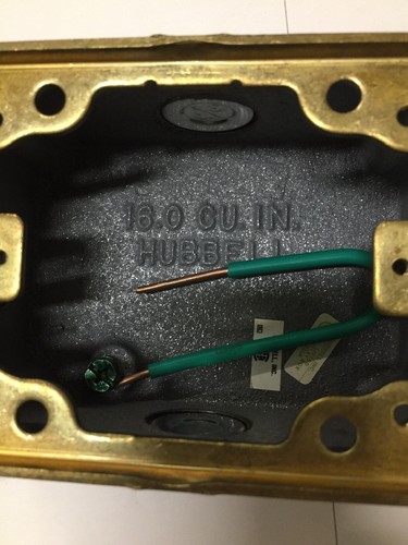 HUBBELL B2414 Scrubshield Cast Iron Floor Box-Shallow Rectangular One Gang-new