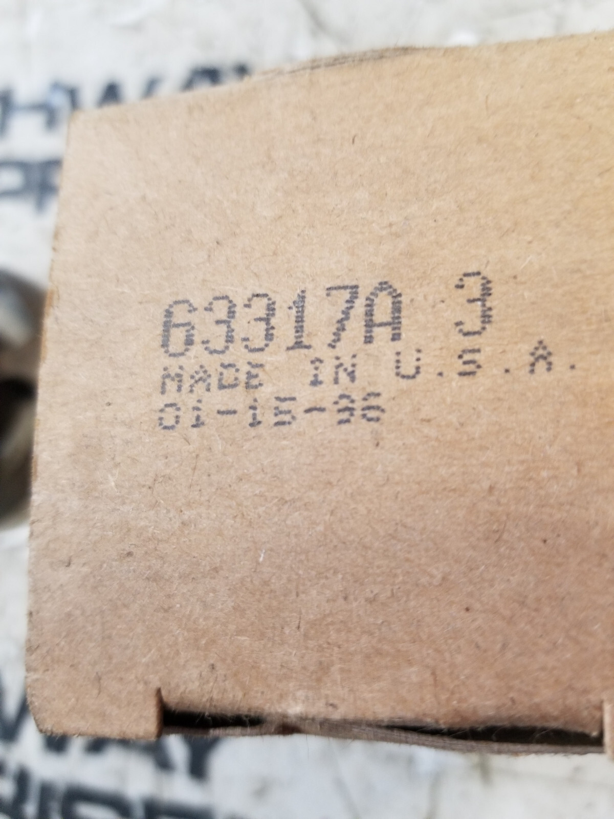 Genuine Mercury Quicksilver 63317A3 Bearing Carrier - Picture 2 of 3