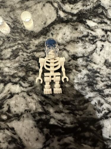 Lego Indiana Jones Kingdom of the Crystal Skull Akator Skeleton from set 7627