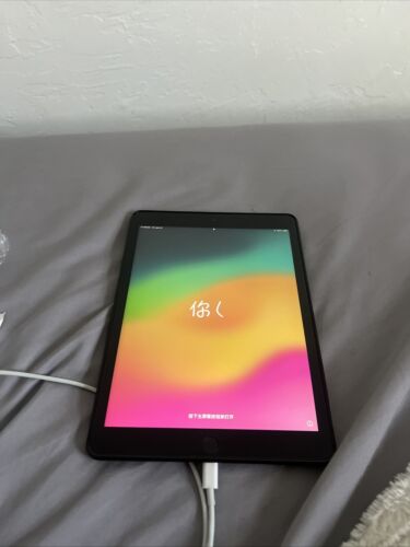 Apple iPad 8 (8th Gen) - (2020 Model) - 32GB - Wi-Fi - A2270 Apple iPad 8 (8th Gen) - (2020 Model) - 32GB - Wi-Fi - A2270