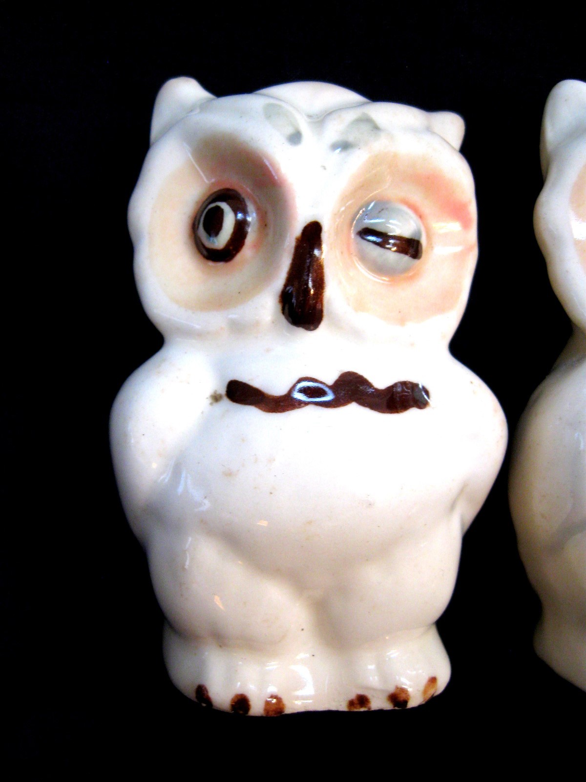 VINTAGE SHAWNEE POTTERY WINKING OWL SALT & PEPPER SHAKERS