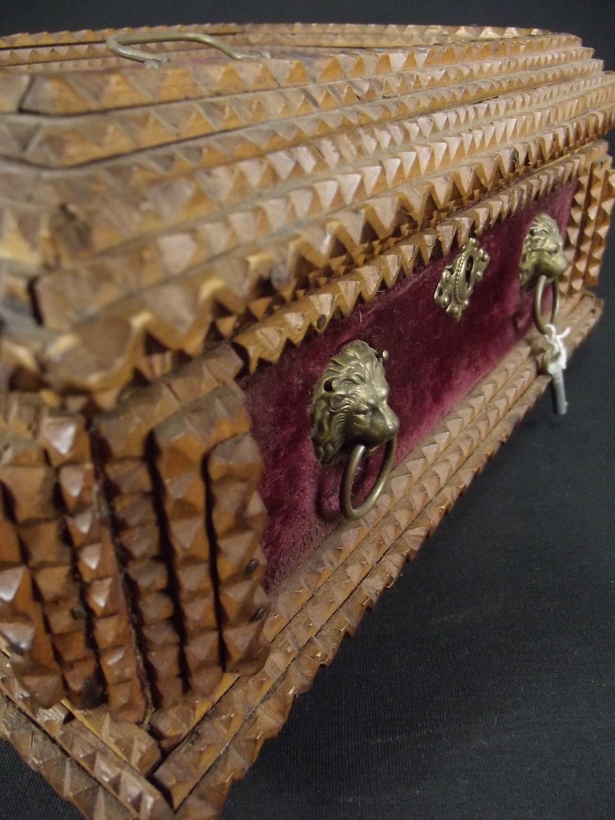 antique TRAMP ART BOX chest 1800's wooden primitive art sewing KEY & LION HEADS