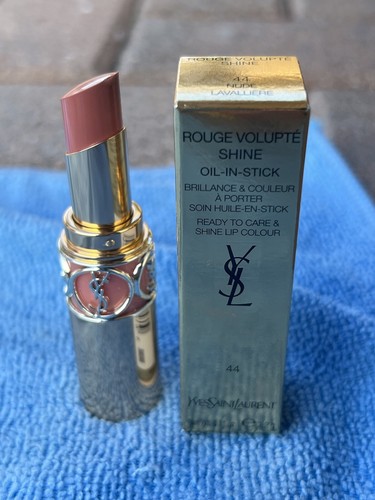 YVES SAINT LAURENT　44 Amazon.com : Yves Saint Laurent Rouge Volupte Shine Oil-in