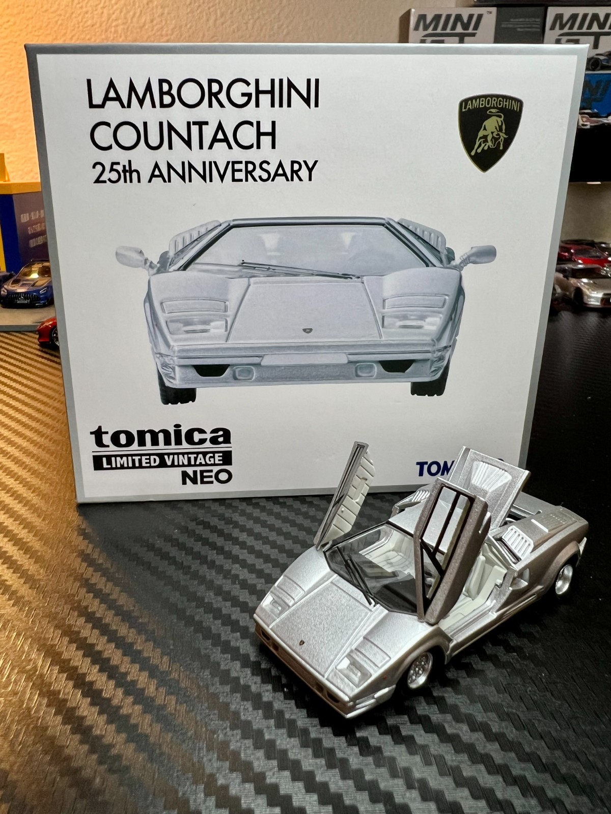 Lamborghini Magazine セット (20-24,30号) Tomica Limited Vintage Neo Lamborghini Countach 25th