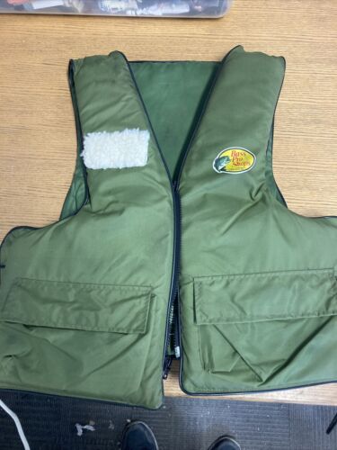 Bass Pro Shop Life Vest By Americas Cup Type III Flotation Device USCG  Approved