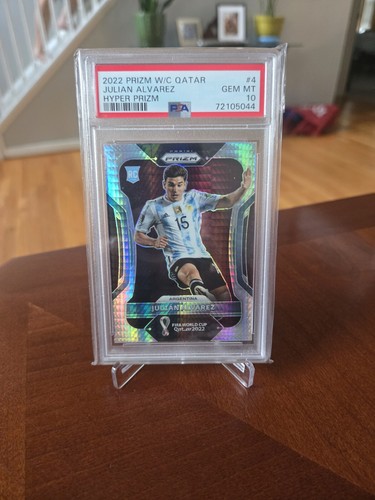 2022 PRIZM WORLD CUP QATAR JULIAN ALVAREZ HYPER PRIZM RC