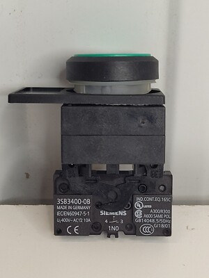 SIEMENS 3SB3400-0B CONTACT W/GREEN FLUSH PUSH BUTTON NEW d18