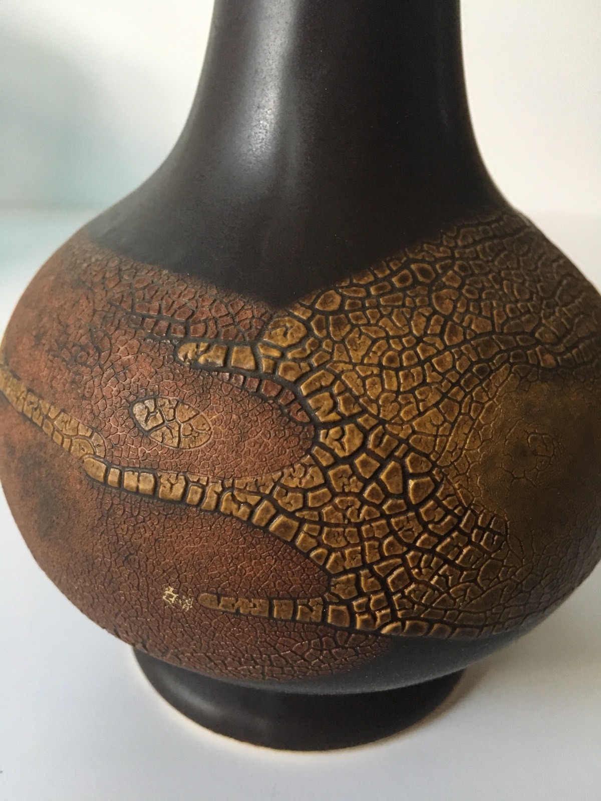 Vintage 1970's Brown  Haeger Earthwrap 10 In. Vase