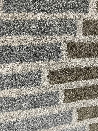 Lewis Manor Rug 5' x 8'