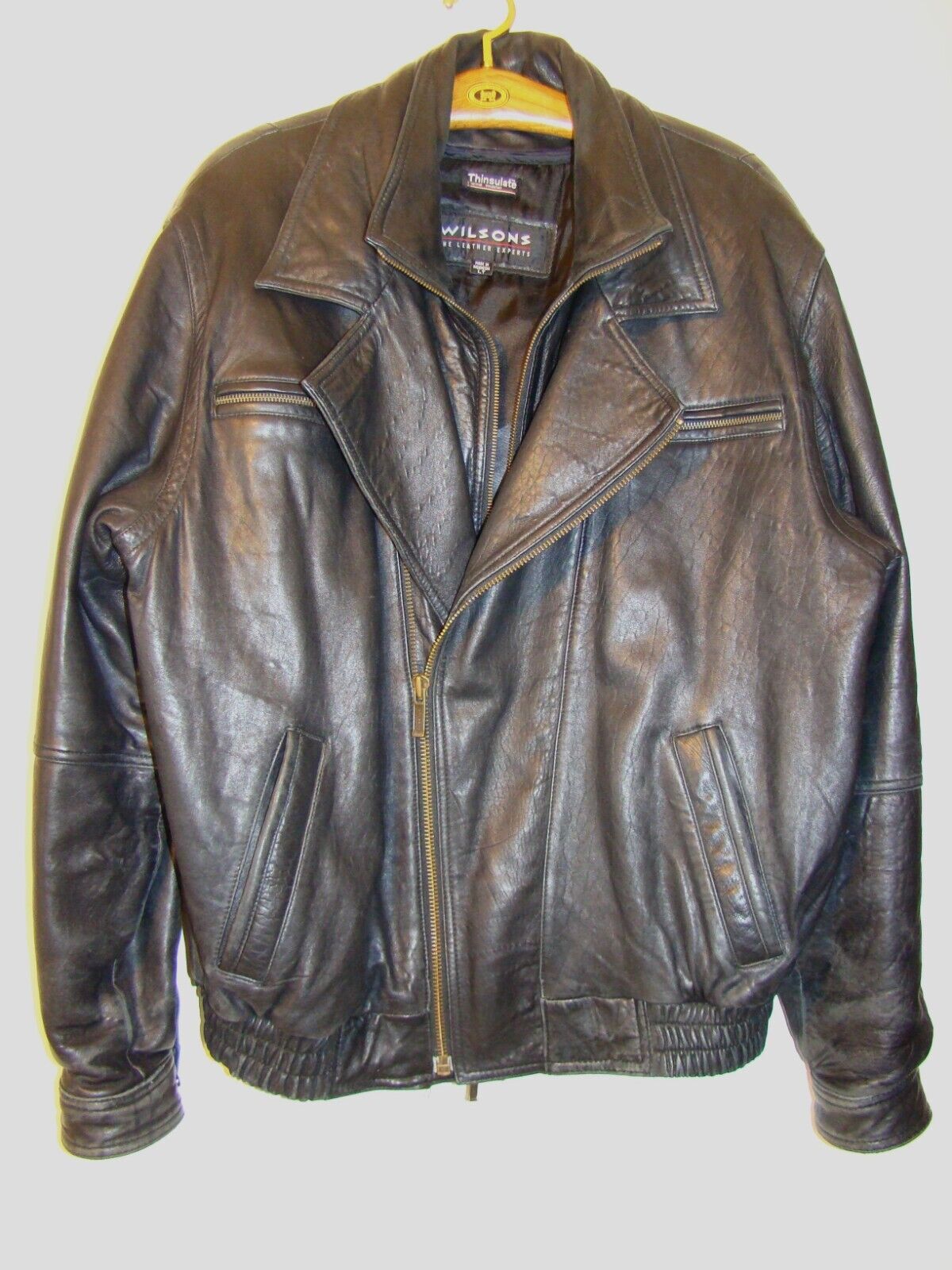 WILSONS MENS BLACK LEATHER MOTO JACKET ZIP OUT LINING SIZE WILSONS MENS BLACK LEATHER MOTO JACKET ZIP OUT LINING SIZE