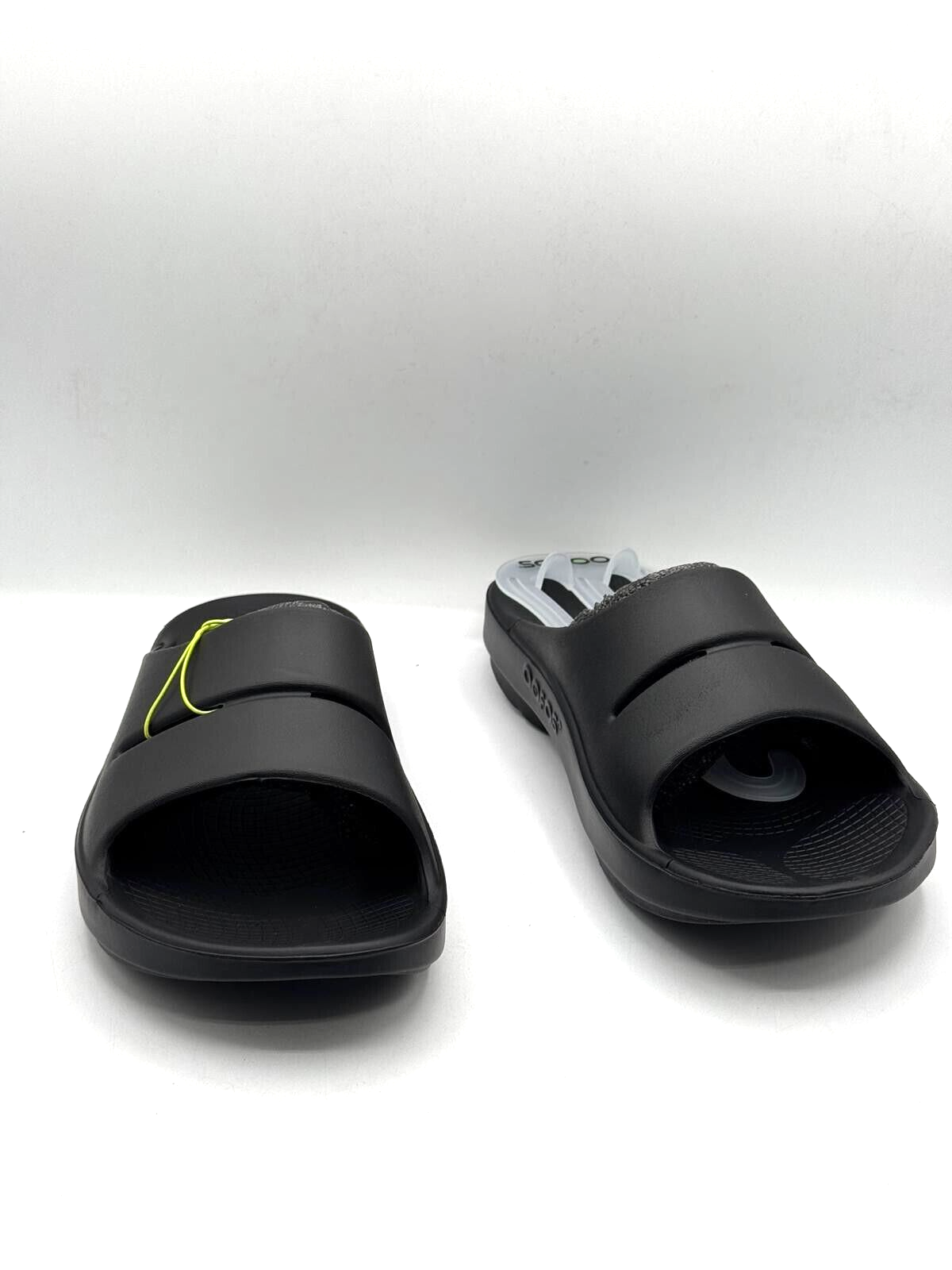 OOFOS OOahh Unisex Black / US Men’s 12 Women’s 14  EU 45.