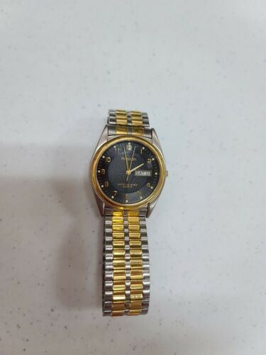 Quartz 165 Resist Watch Base Metal Bezel Stainless Steel Quartz 165 Resist Watch Base Metal Bezel Stainless Steel