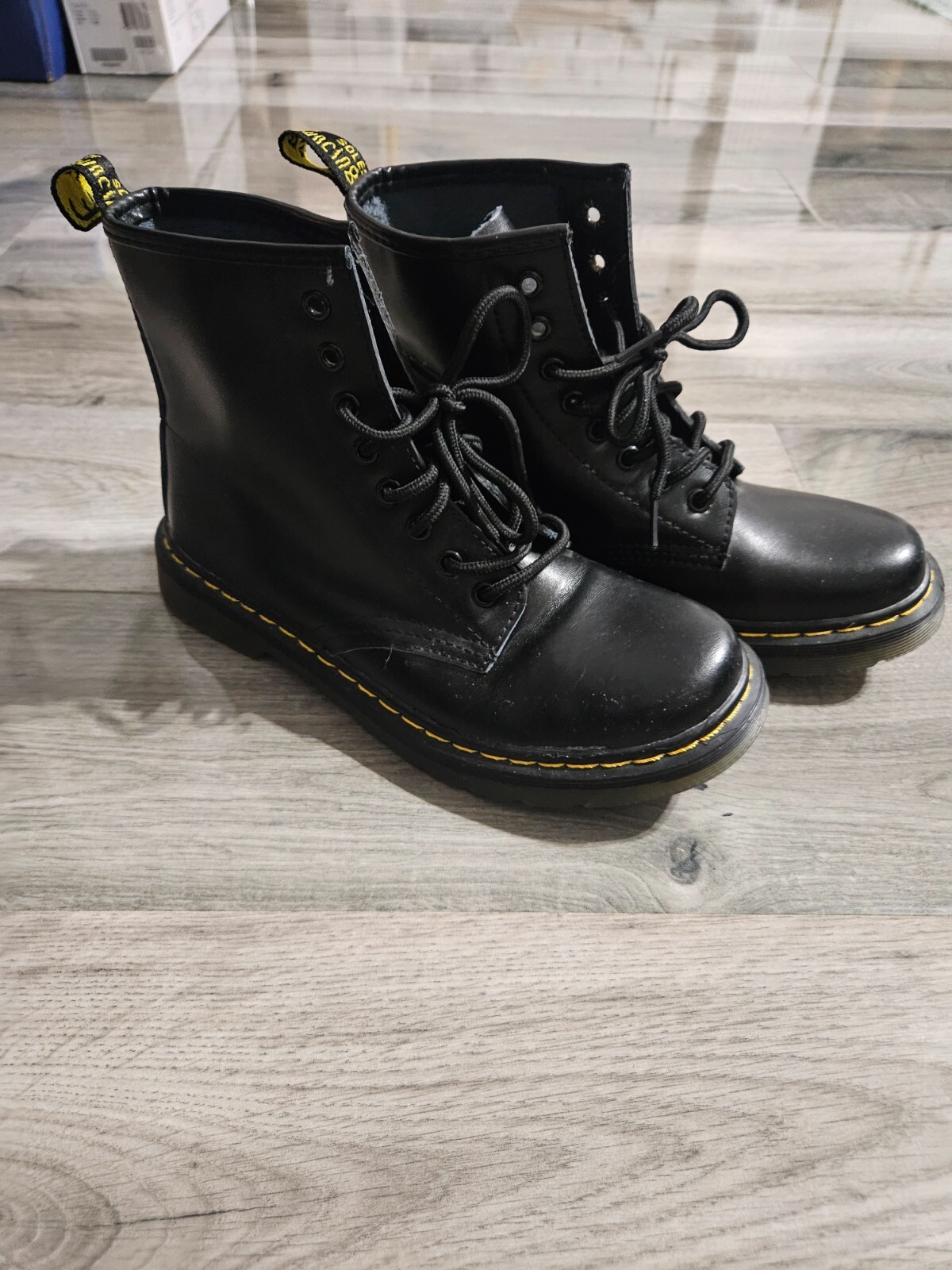 _32.JPG?set_id=880000500F