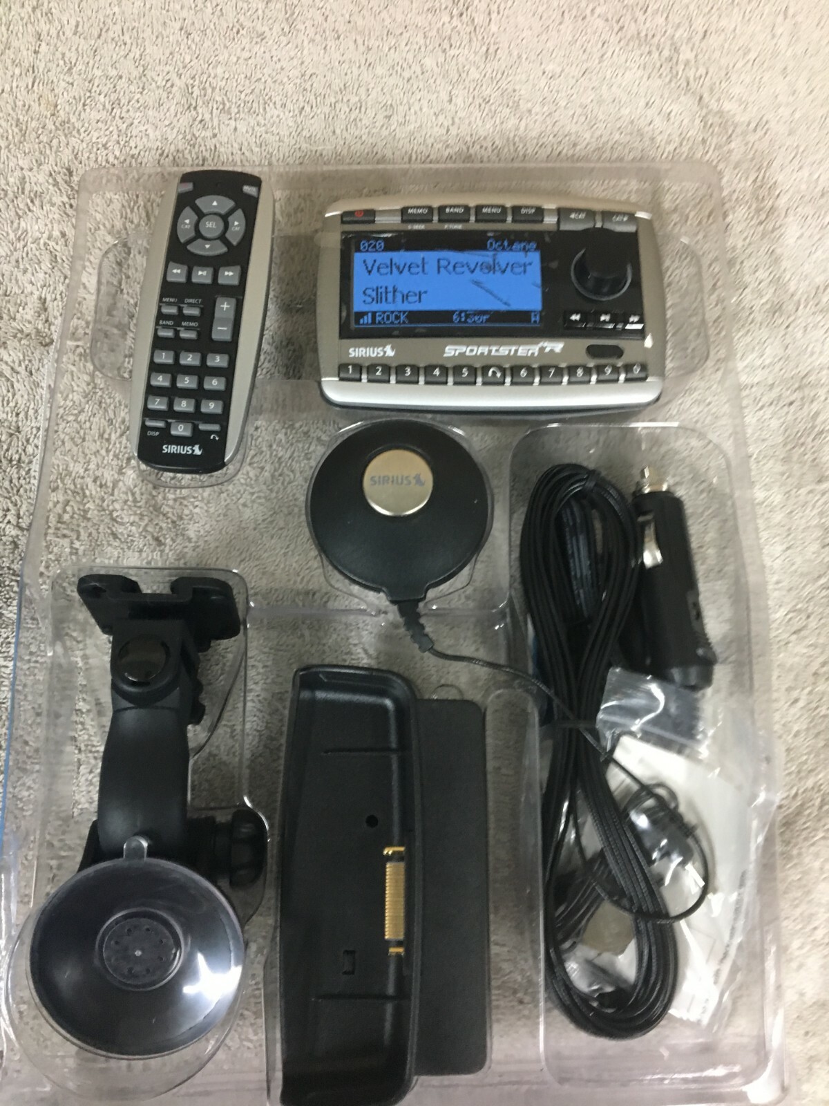 NEW OPEN BOX Sirius Sportster Replay SP-R2 Satellite Radio w/car kit SP-TK