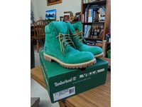 emerald green timberland boots