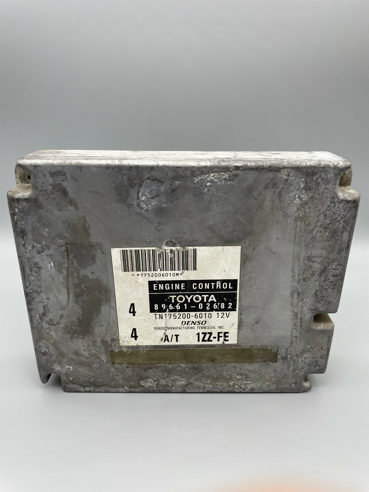 トヨタ エンジンコントロールユニット 89661-22161 12V ヴォクシー ZRR70W【エンジンコンピュータ ECU】89661-28C41 H22