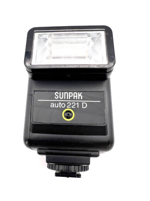 Sunpak Auto 221 D Camera Flash Unit Camera Accessory For Nikon Camera