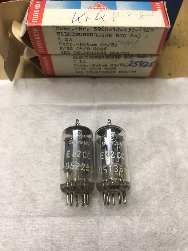 Telefunken Ecc802s 12au7 6189 E82cc Ecc82 Nos Nib Diamond Logo