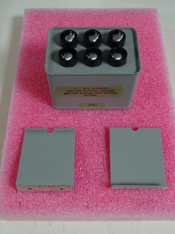 Condensateur Ã  Papier HuilÃ© MÃ©TallisÃ© 3 X 1ÂµF ~ 1uf ~ 1mf ~ 3000vdc 1.2kv 1-1-1