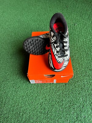 nike jr hypervenom phantom 3 academy df fg cleats black gold ah7287 090 sz 184201026572