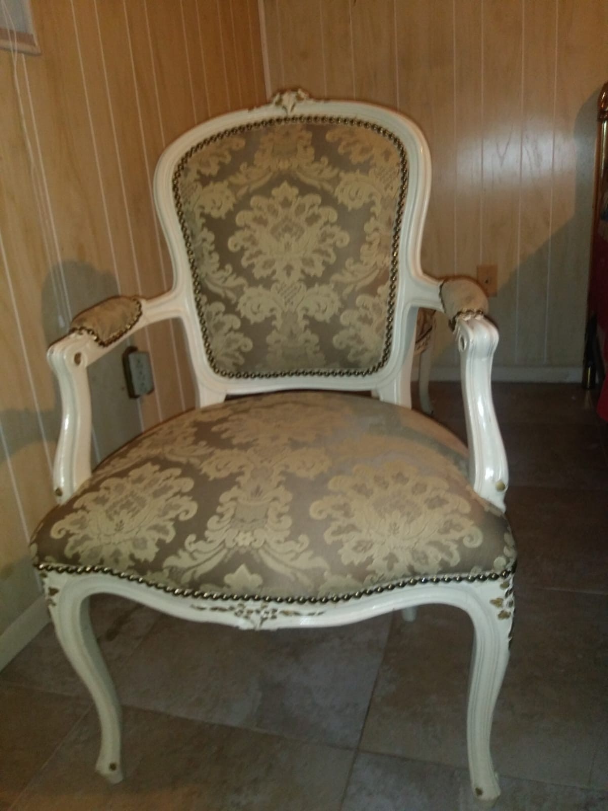 Louis XV Set of 2 Cream Colored Chairs