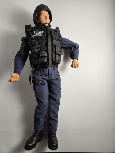 VINTAGE HASBRO POLICE SWAT GI JOE 12&rdquo; ACTION FIGURE DOLL