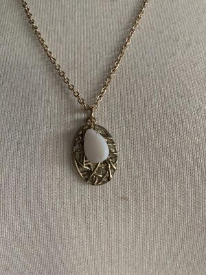 Express Gold Grass and White Drop Necklace