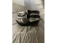 dansko 43 wide