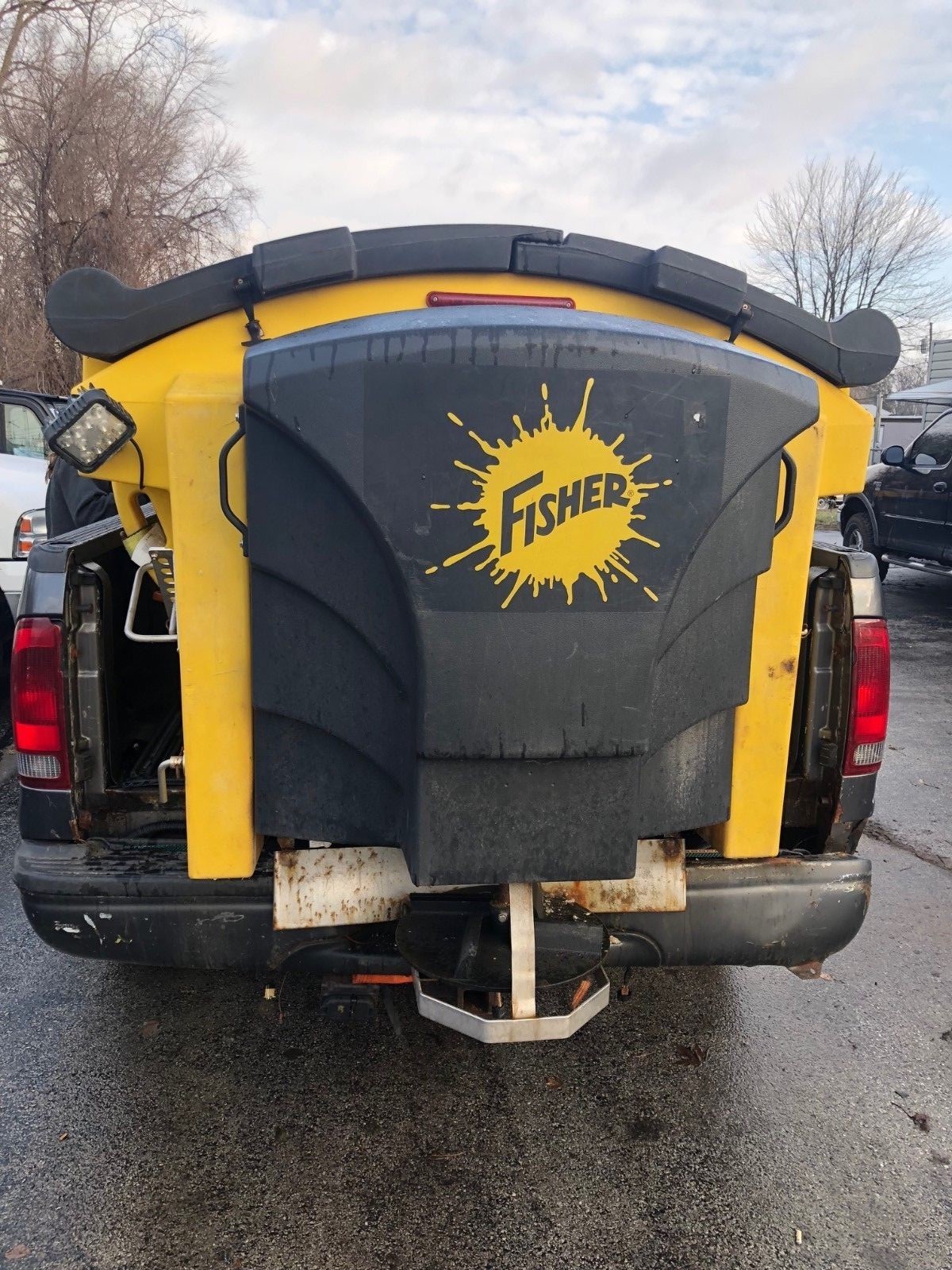 Fisher Poly Caster Salt Spreader Electric