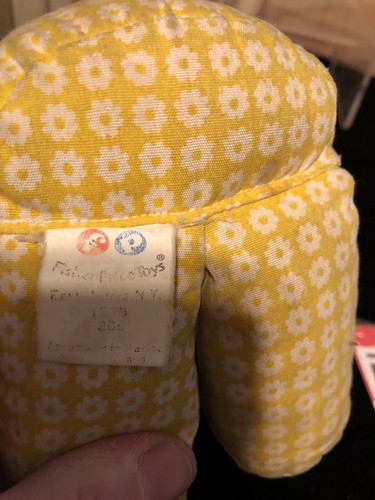 Vintage FISHER PRICE TOYS 1975 HONEY LAPSITTER 12