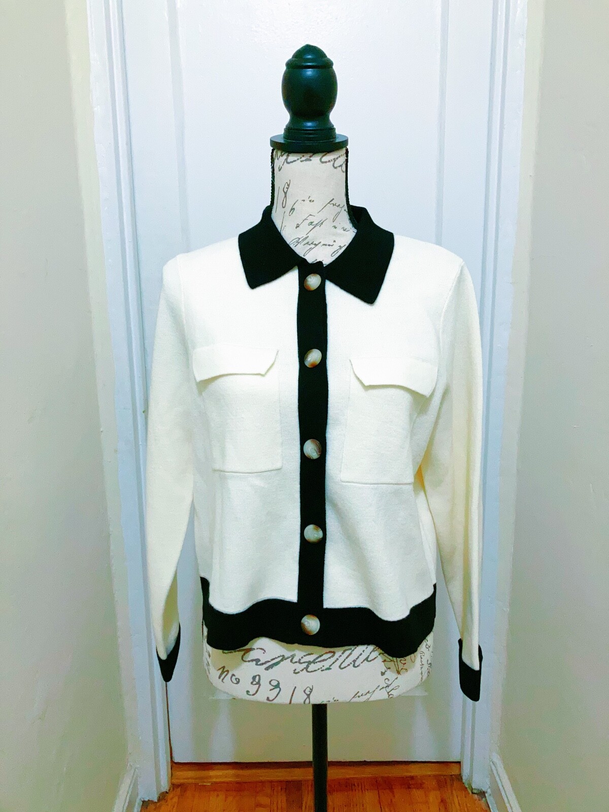 SEZANE Betty Cardigan Ecru Black Size S Orig. $170 NEW | eBay SEZANE Betty Cardigan Ecru Black Size S Orig. $170 NEW | eBay