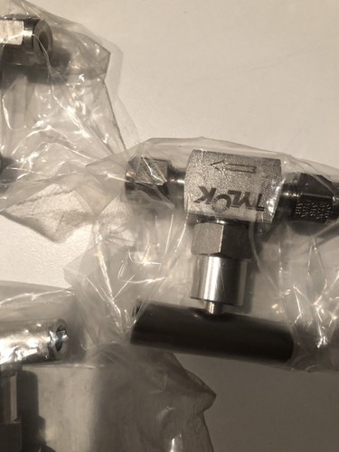 SWAGELOK/TYLOK 1/4” Valve SS-4-6DD-4