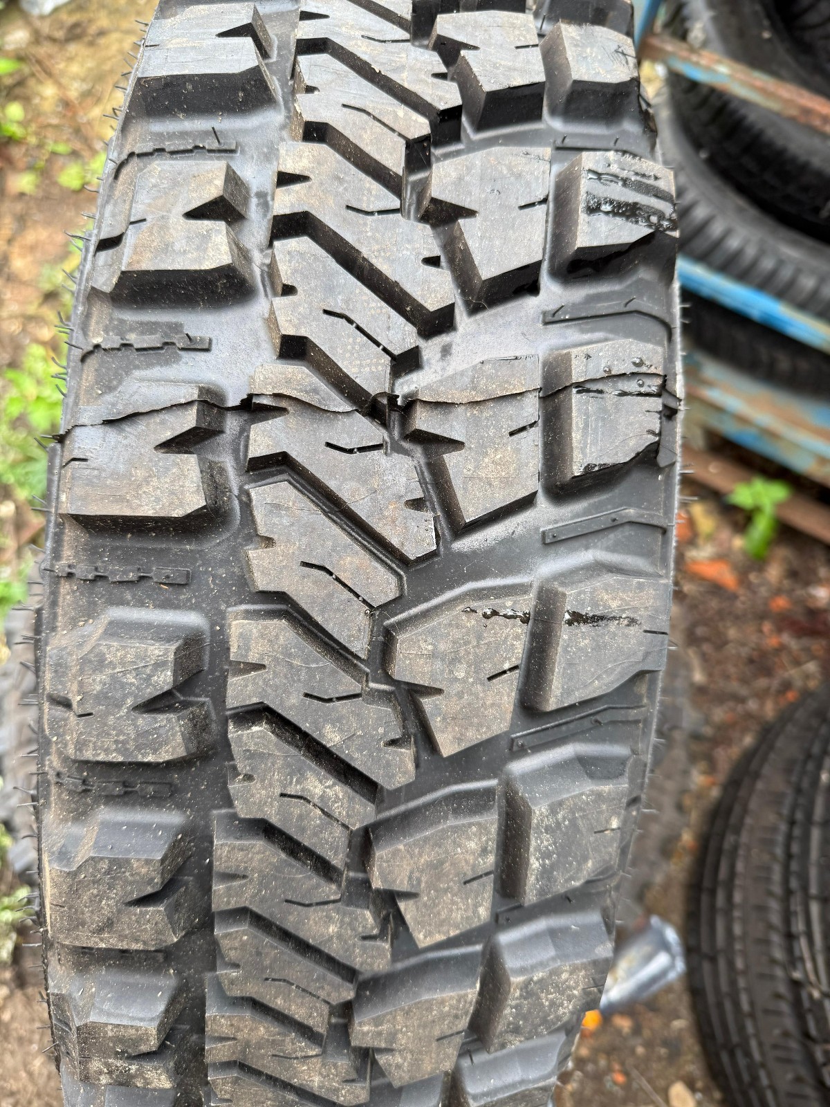 New 235 85 16 Goodyear, Wrangler, M+S 120/116Q x1 Tyre (F1_tyres) FOD YD145