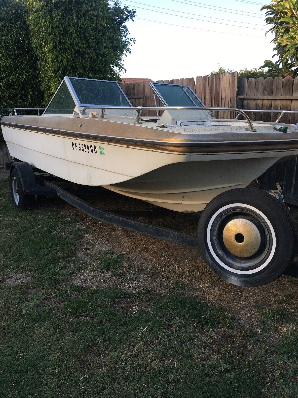 1977 Galaxie Powerboat w Trailer, Huntington Beach CA | No Fees & No Reserve