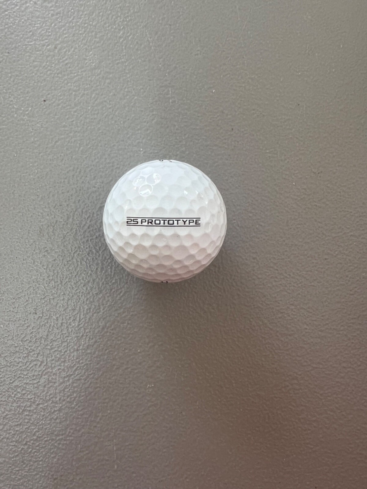 LOGO GOLF BALL-ORIGINAL 2025 MODEL PROTOTYPE TITLEIST PROV