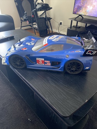 【1/8】シボレーコルベットC7-Rのボディ 1/10スケール シボレーコルベット C7.Rボディー