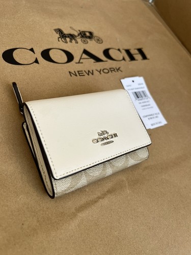 ★TOUT Y EST★ Pocket Signature PU Wallet White KPRRBWL501M $_12.JPG?set_id=880000500F