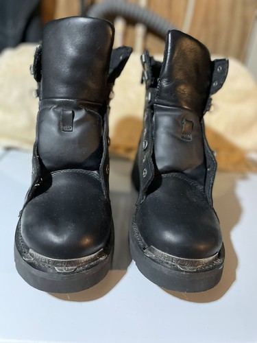 Size 11 Medium