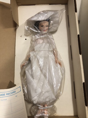 Judy Garland from Easter Parade 18 Vinyl Doll 1984 World Doll  Limited Edition