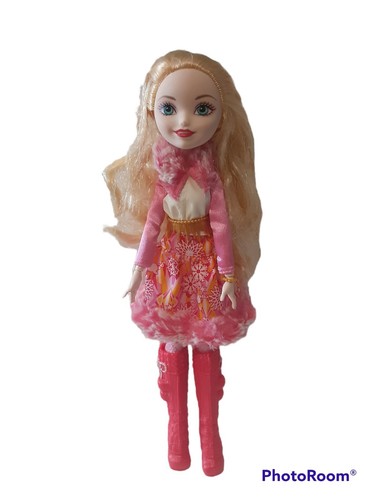 2015 Mattel Ever After High Epic Winter Apple White Doll 11"