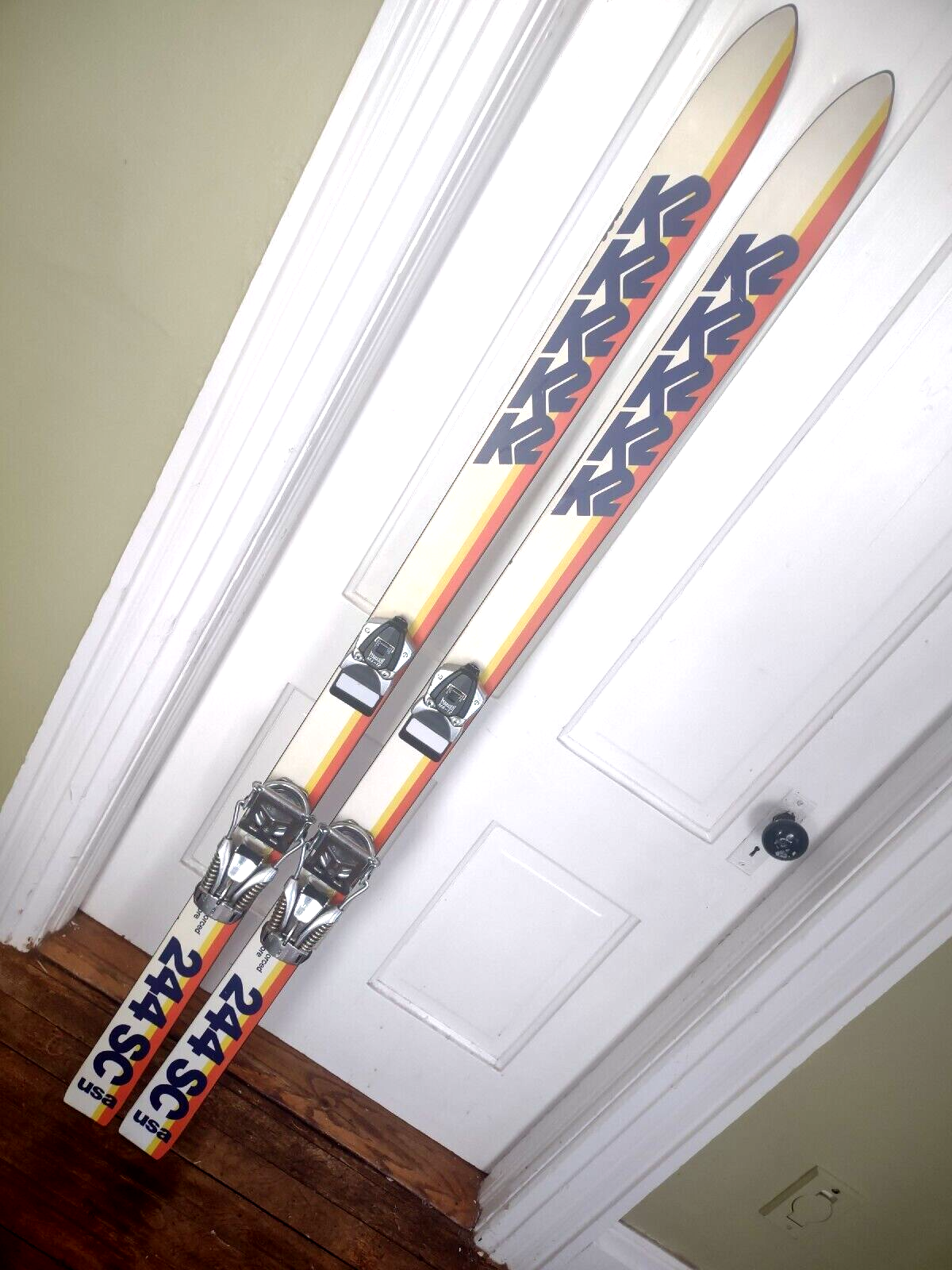 VTG K2 244 SC Freestyle skis w/ Marker M4-12 Rotomat Bindings Mogul Ballet